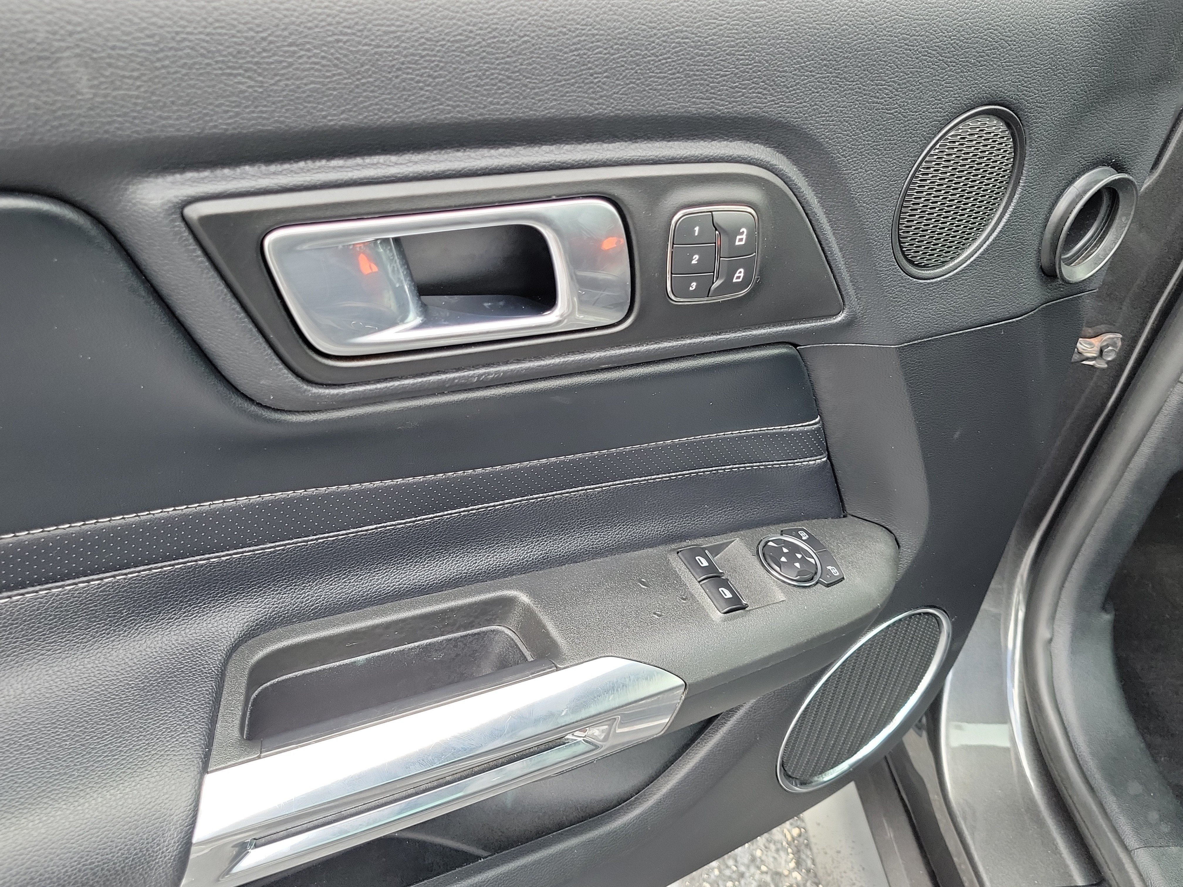 Used 2019 Ford Mustang GT Premium w/ Equipment Group 401A RWD image 13