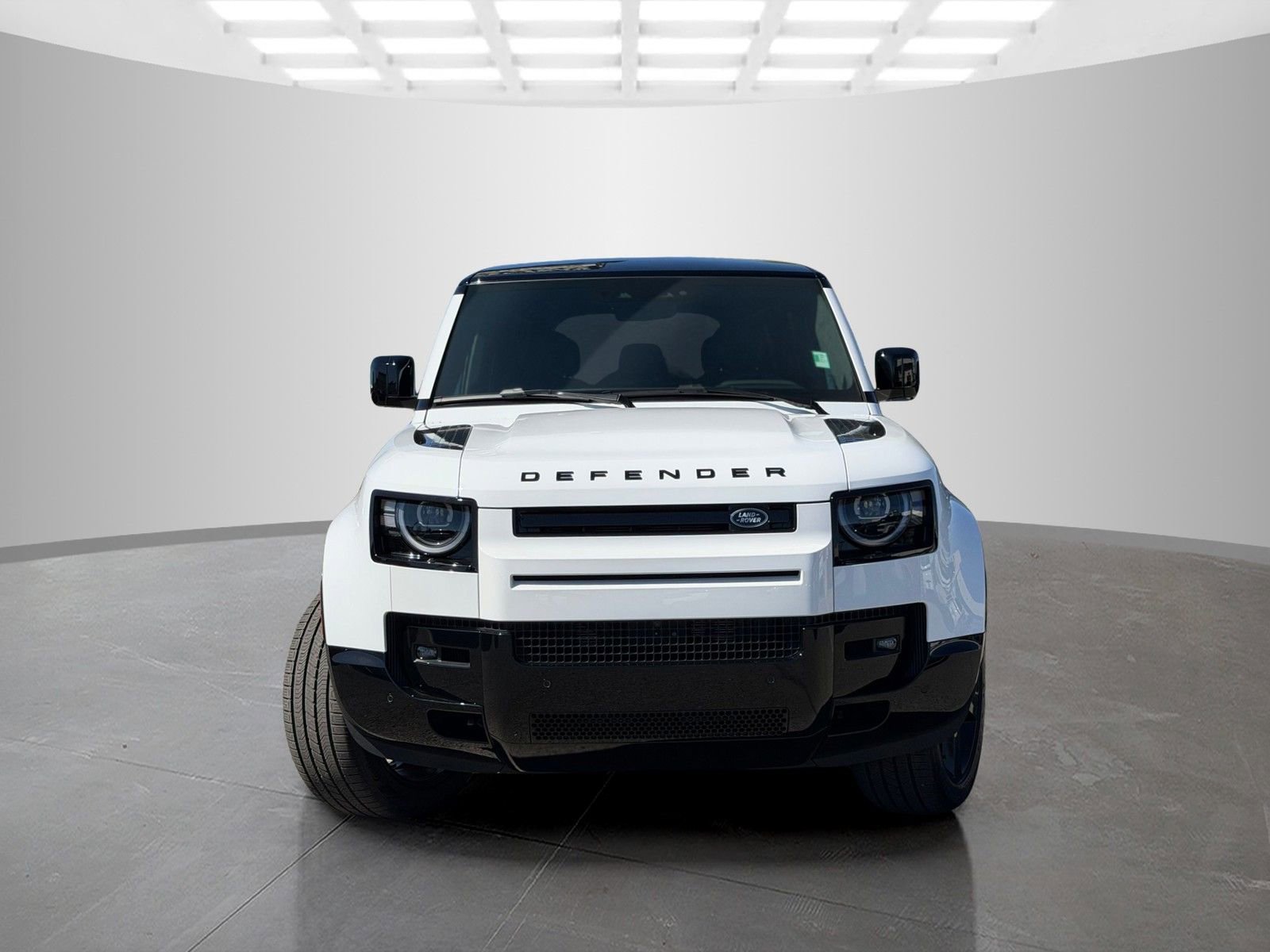 New 2026 Land Rover Defender 110 V8 AWD/4WD image 2