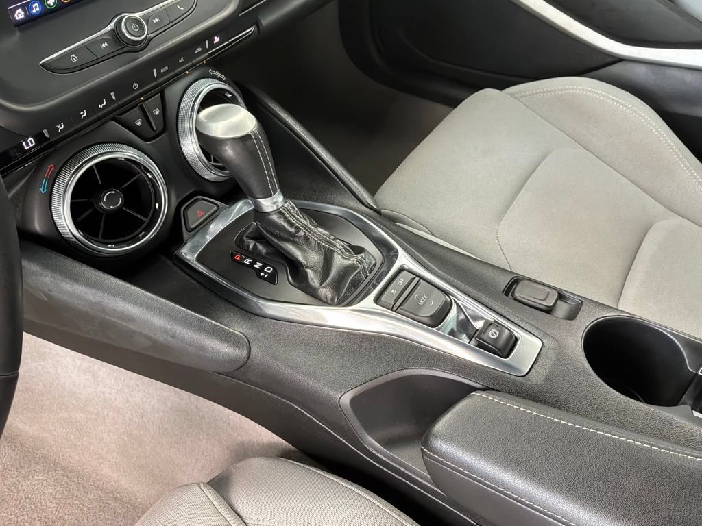 Used 2020 Chevrolet Camaro LT RWD image 20