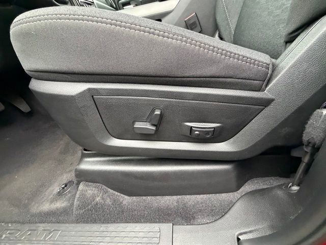 New 2026 RAM 2500 Big Horn AWD/4WD image 12