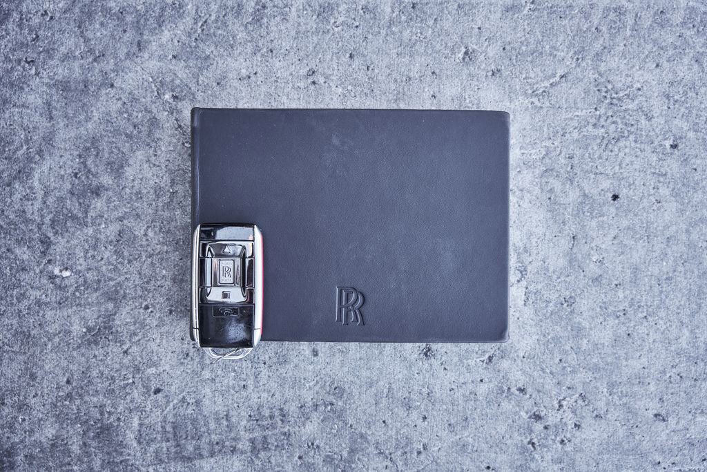 Used 2024 Rolls-Royce Cullinan Black Badge w/ Dark Exterior Package image 94