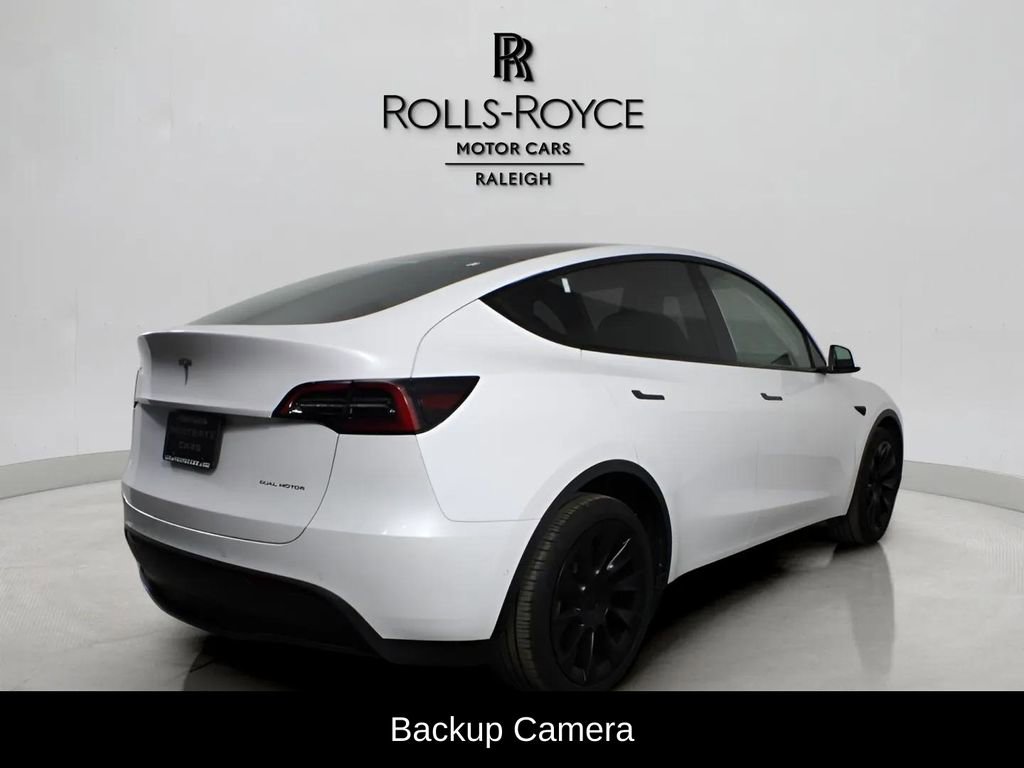 Used 2022 Tesla Model Y Long Range image 4