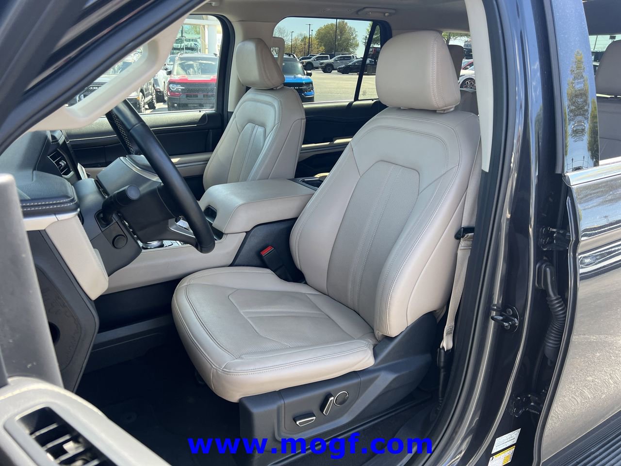 Certified 2024 Ford Expedition Limited AWD/4WD image 21