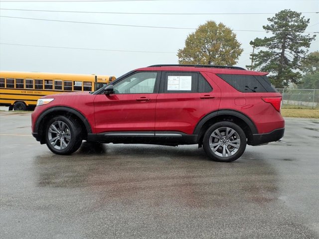 Certified 2023 Ford Explorer XLT w/ Equipment Group 202A image 2