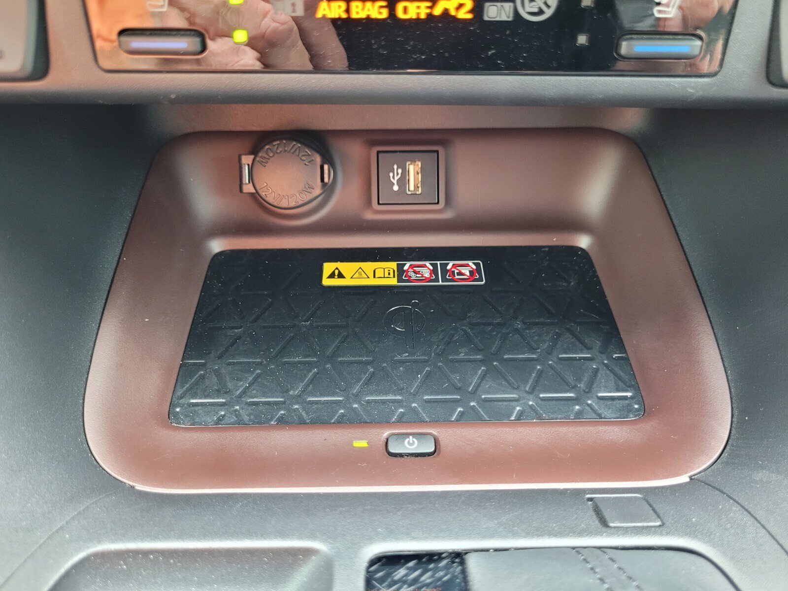 Used 2024 Toyota RAV4 Limited image 31