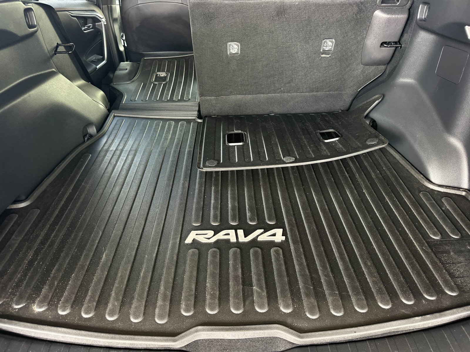 Used 2024 Toyota RAV4 XSE w/ Premium Package AWD/4WD image 14