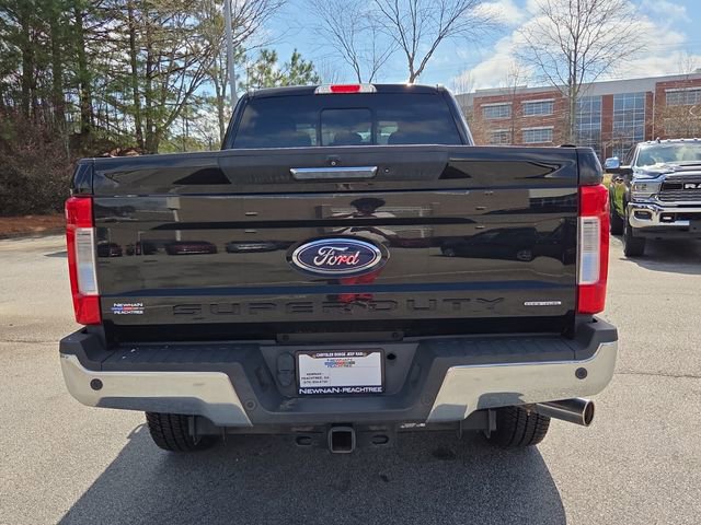 Used 2017 Ford F250 Lariat w/ Chrome Package image 5