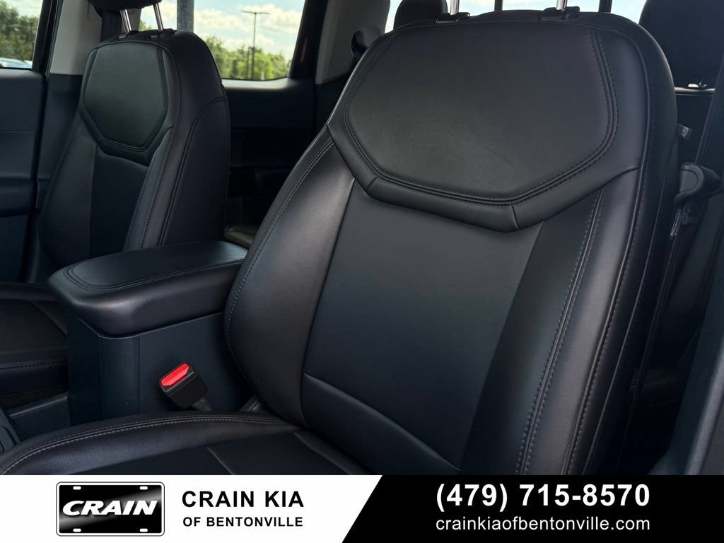 Used 2023 Ford Maverick Lariat w/ Equipment Group 500A Standard AWD/4WD image 23