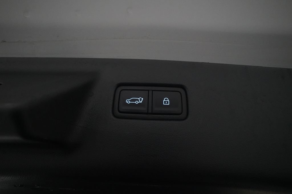 Used 2025 Hyundai Santa Fe SEL AWD/4WD image 15