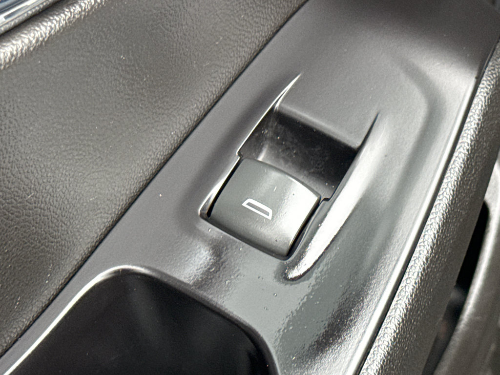 Certified 2020 Chevrolet Traverse LT AWD/4WD image 31