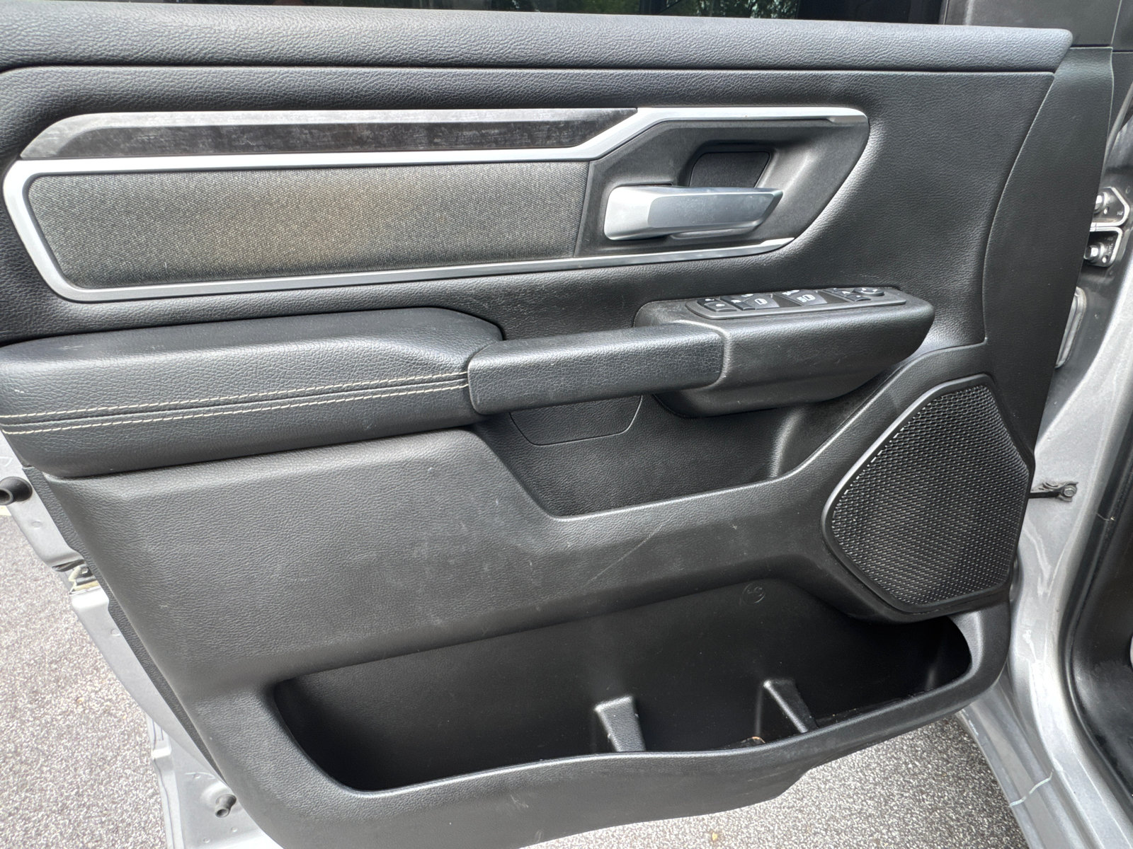 Used 2022 RAM 1500 Big Horn RWD image 10