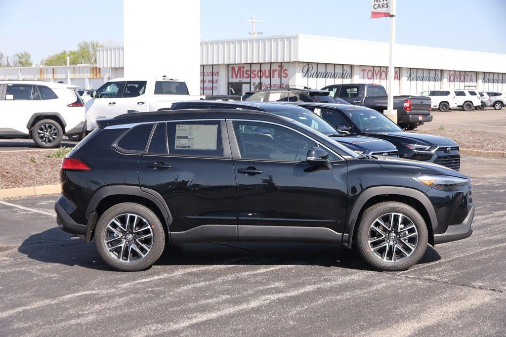 New 2026 Toyota Corolla Cross XLE image 5