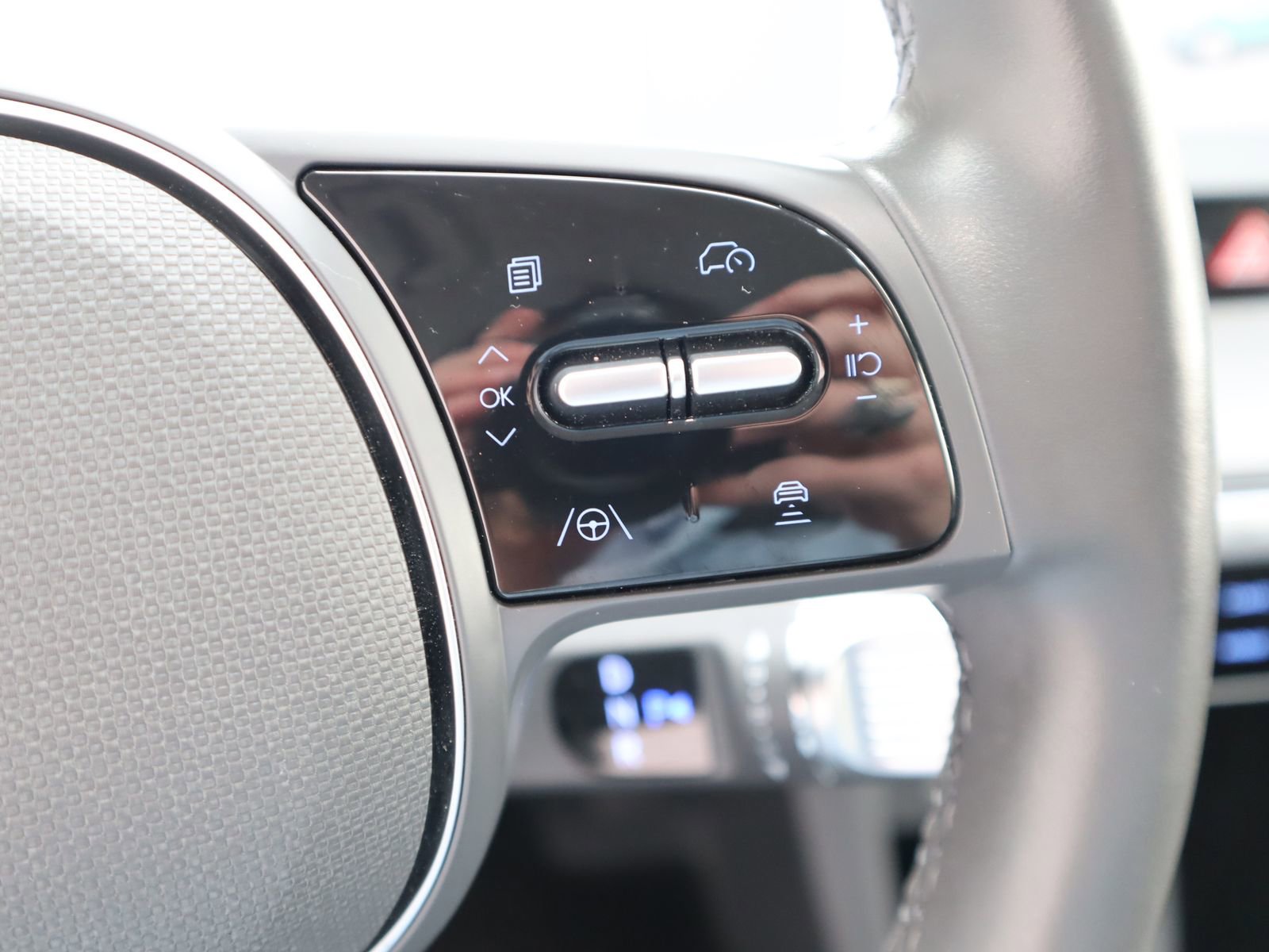 Used 2024 Hyundai Ioniq 5 SEL image 35