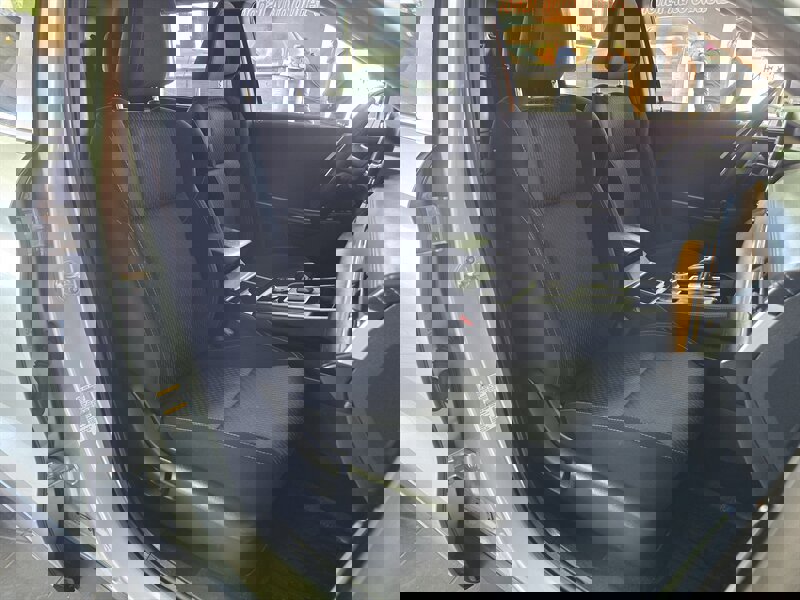 Used 2024 Mitsubishi Outlander ES image 14