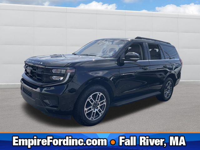 Used 2025 Ford Expedition Active AWD/4WD image 1