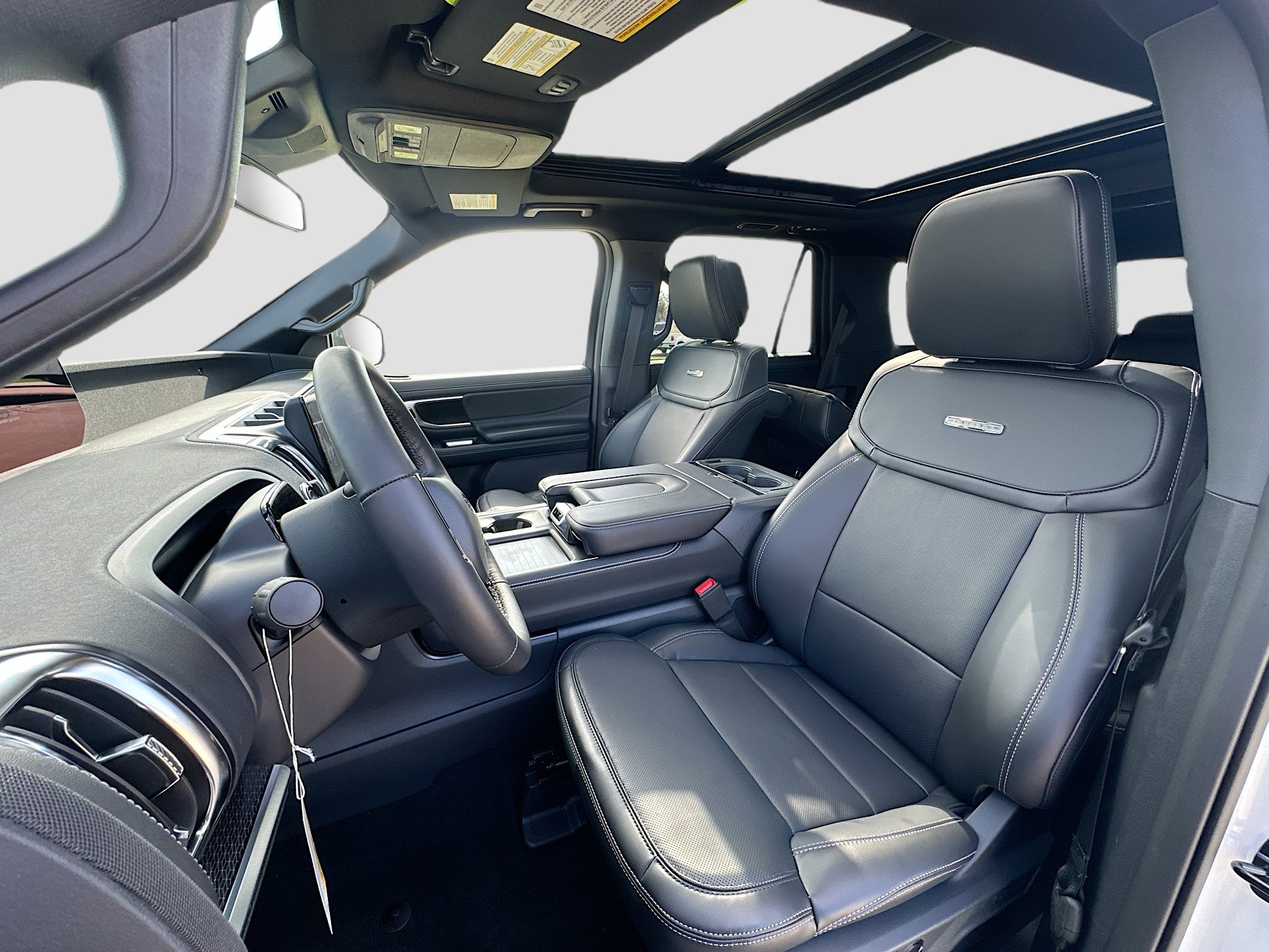 New 2026 Ford Expedition Platinum w/ Stealth Appearance Package image 15