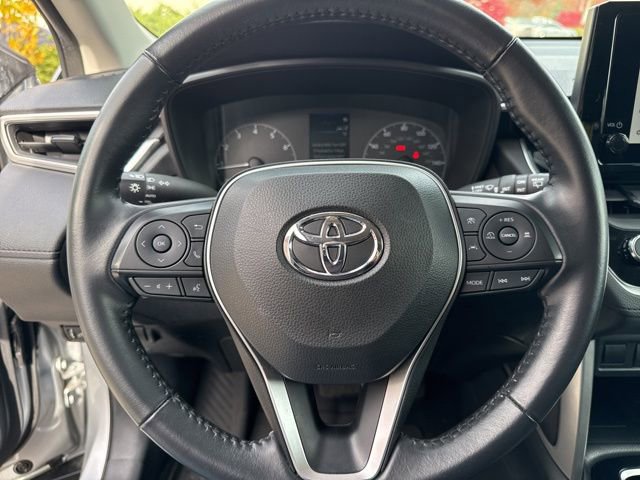 Used 2023 Toyota Corolla Cross LE image 14