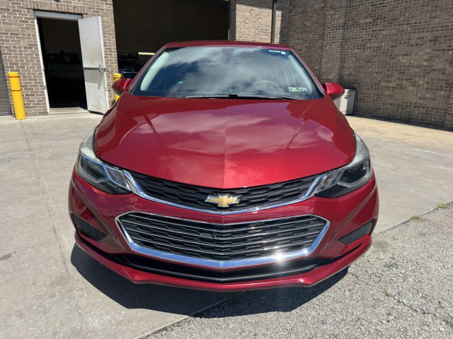 Used 2018 Chevrolet Cruze LT w/ Convenience Package FWD image 8