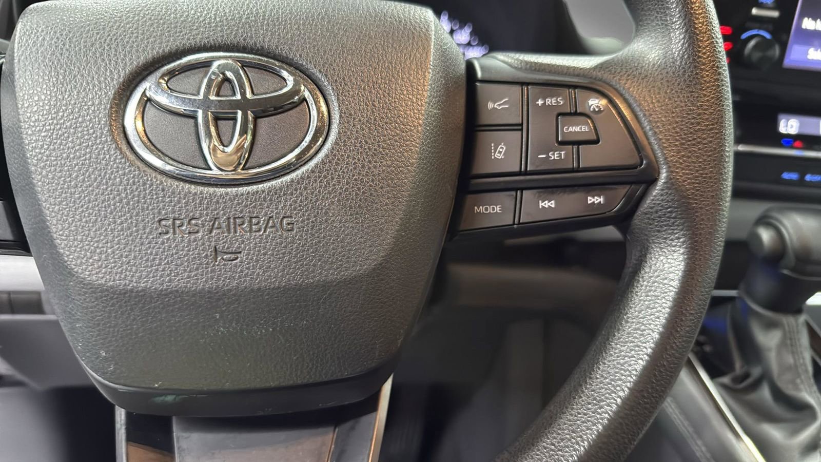 Used 2024 Toyota Sienna LE image 15