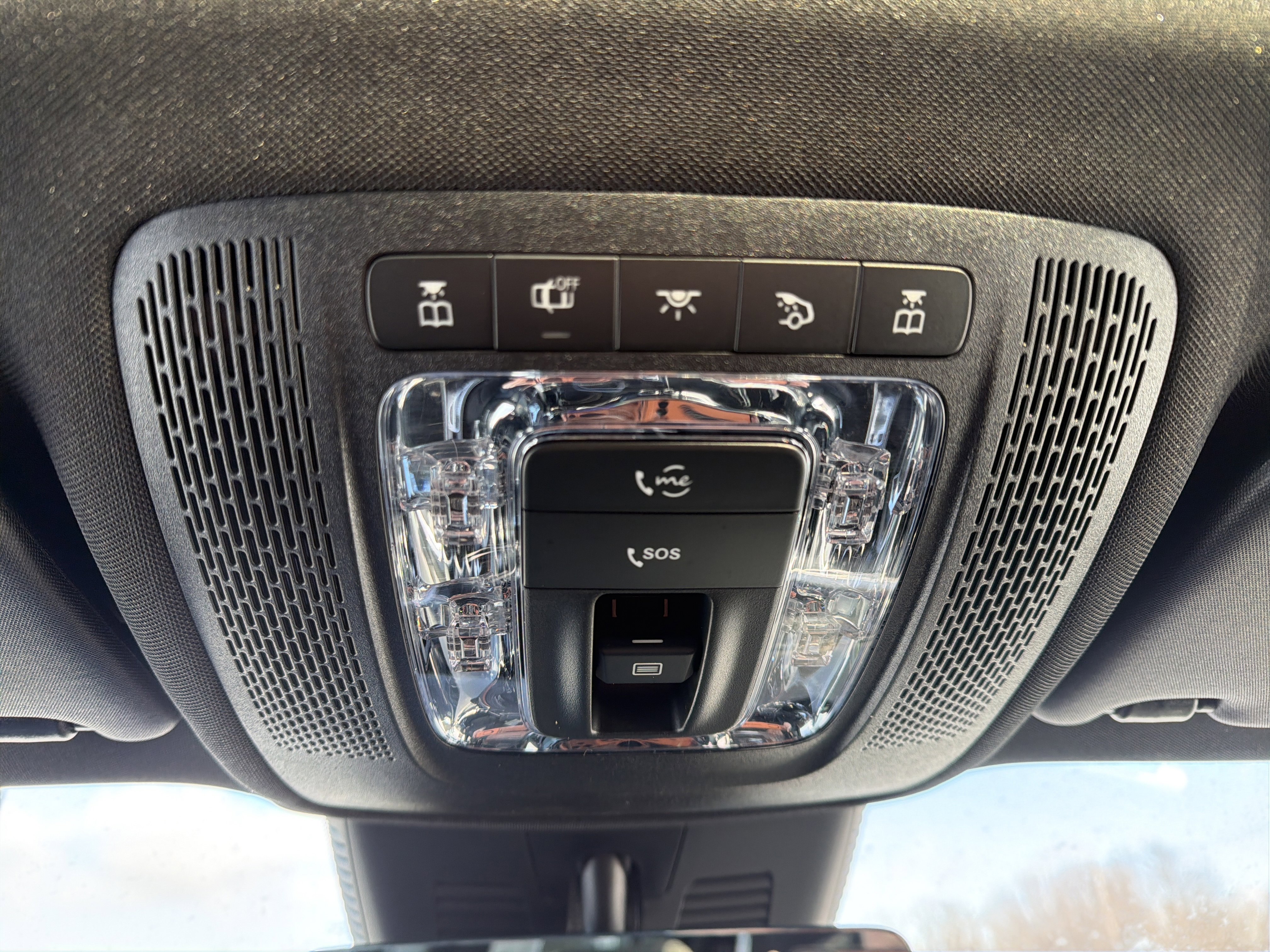 Used 2026 Mercedes-Benz GLB 250 4MATIC image 23