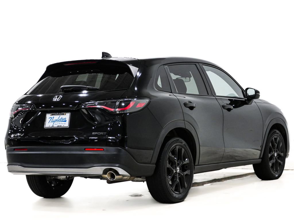 Used 2023 Honda HR-V Sport image 4