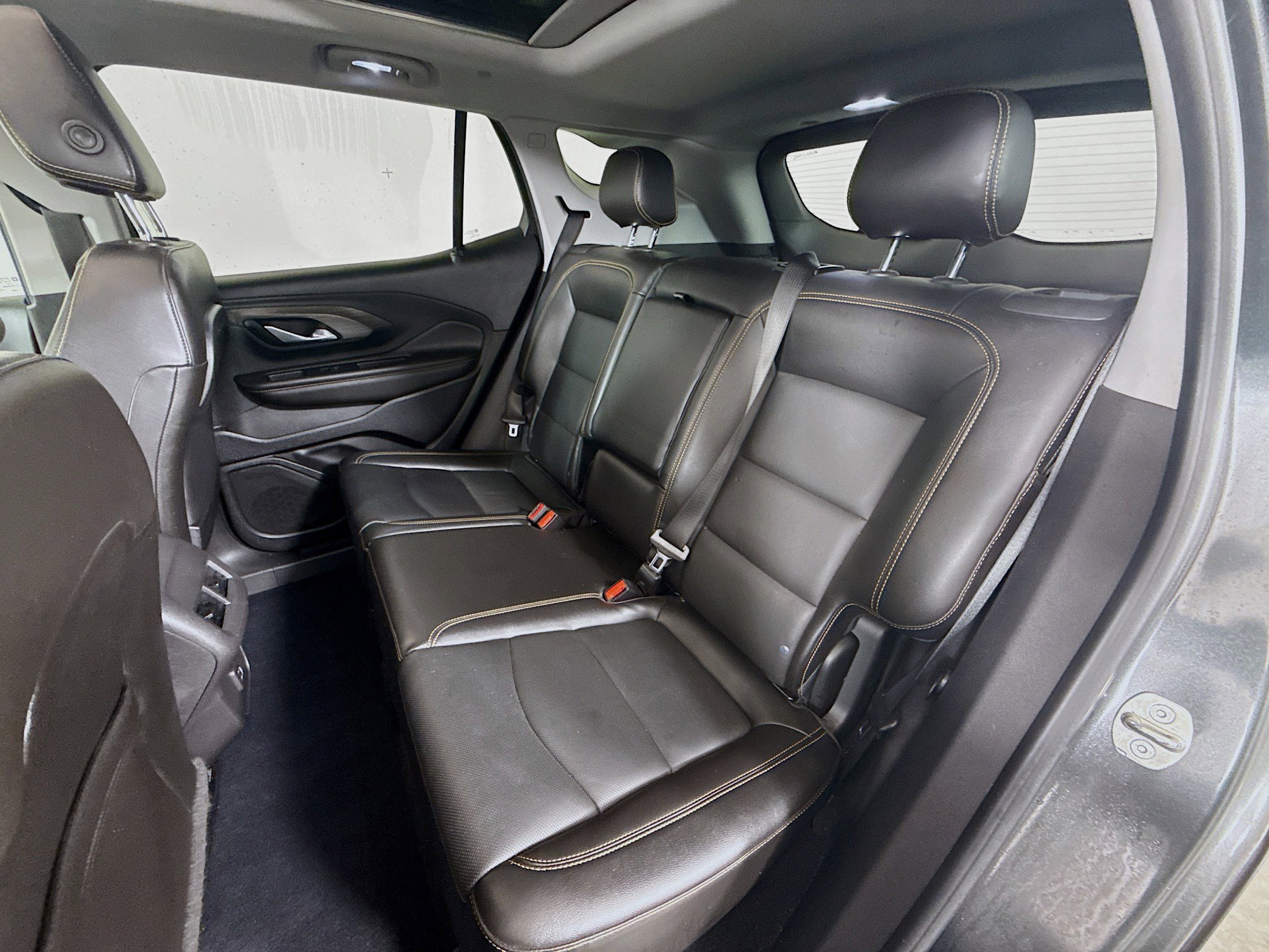 Used 2021 GMC Terrain SLT w/ Elevation Edition image 22