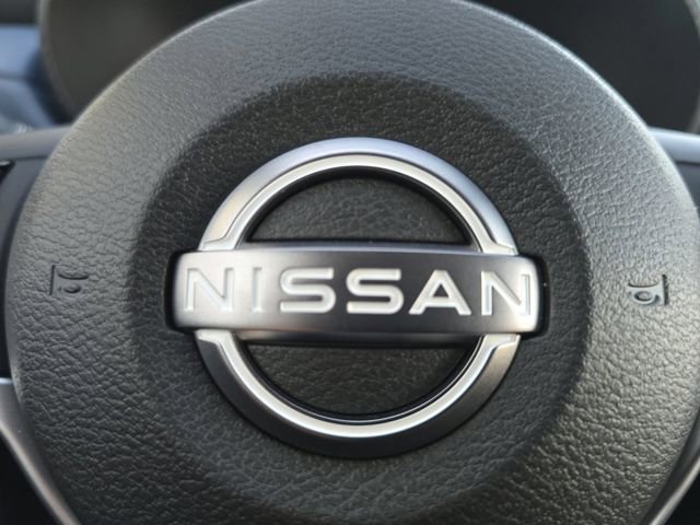 New 2025 Nissan Versa SV image 5