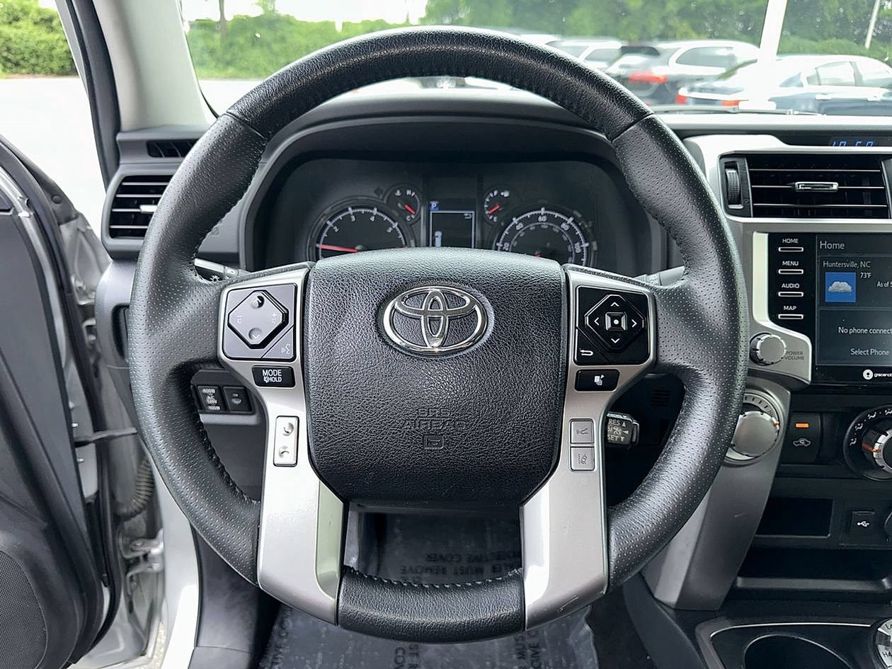 Used 2022 Toyota 4Runner SR5 Premium AWD/4WD image 16