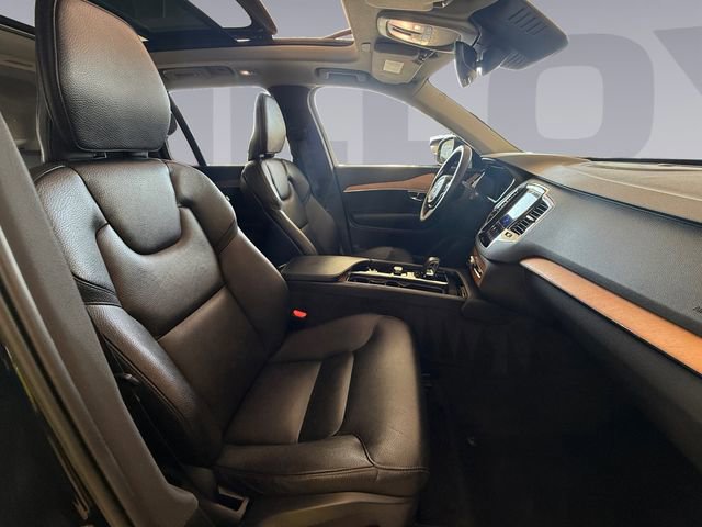 Used 2023 Volvo XC90 B6 Plus w/ Protection Package Premier image 17