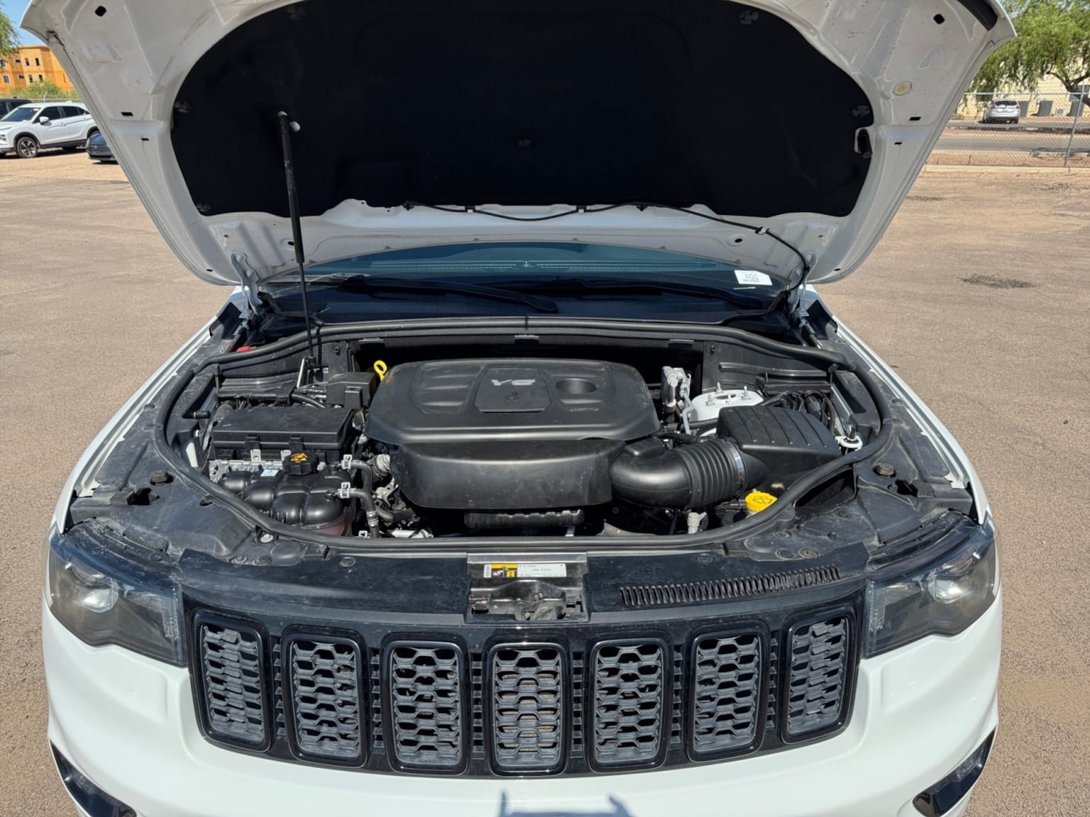Used 2018 Jeep Grand Cherokee Laredo AWD/4WD image 20