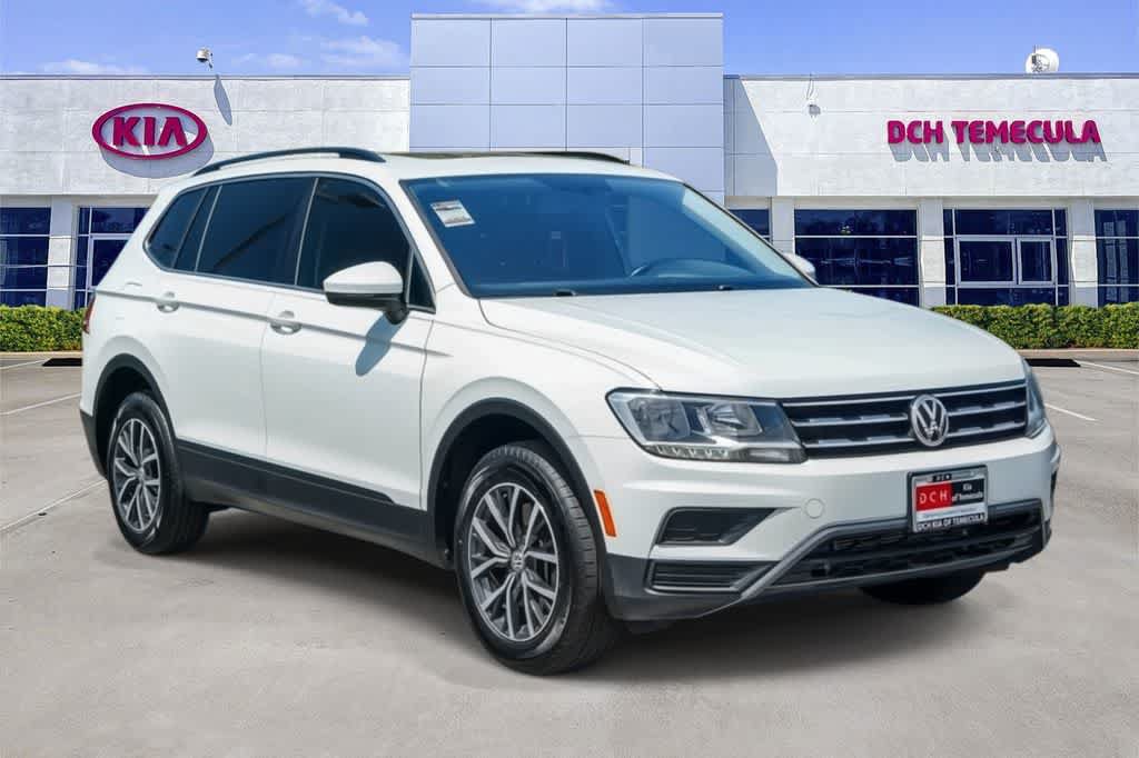 Used 2019 Volkswagen Tiguan SE w/ Panoramic Sunroof Package FWD image 3