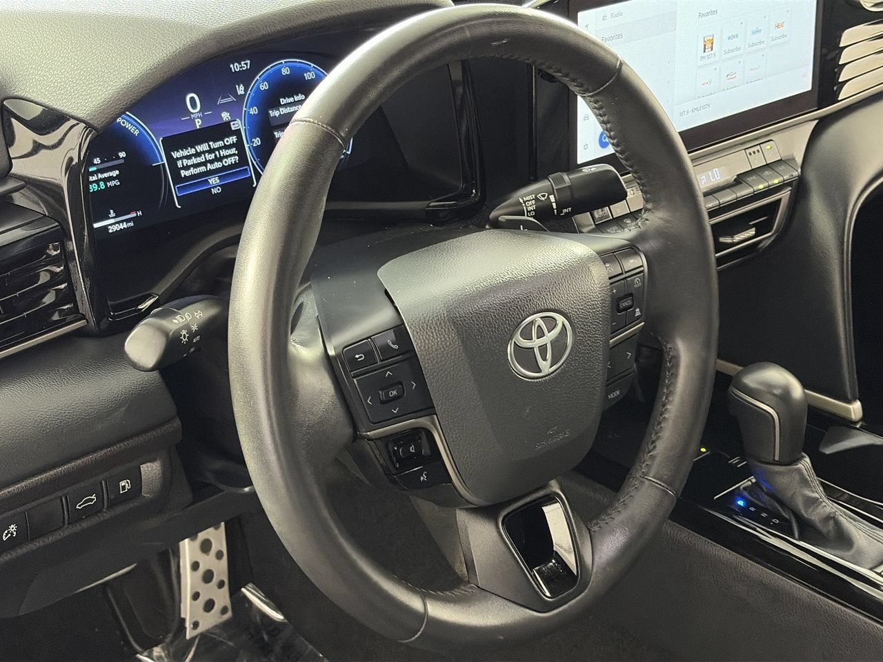 Used 2025 Toyota Camry XSE FWD image 13