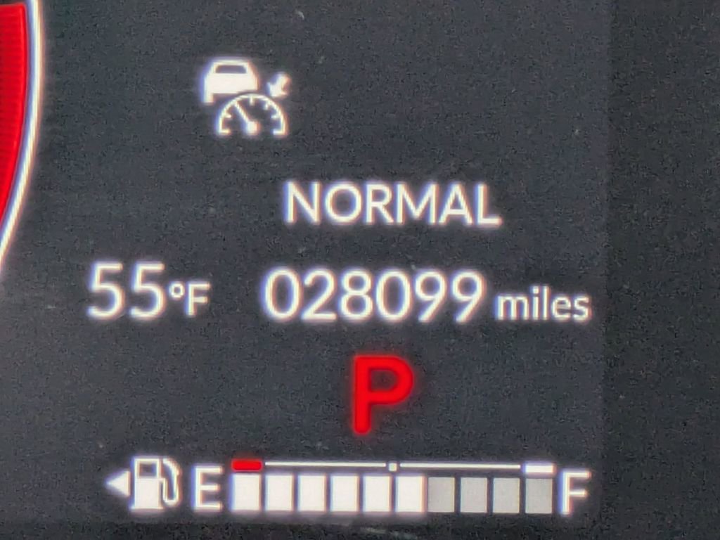 Used 2023 Honda CR-V EX image 8