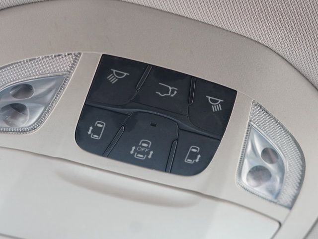 Used 2020 Chrysler Pacifica Touring-L image 33