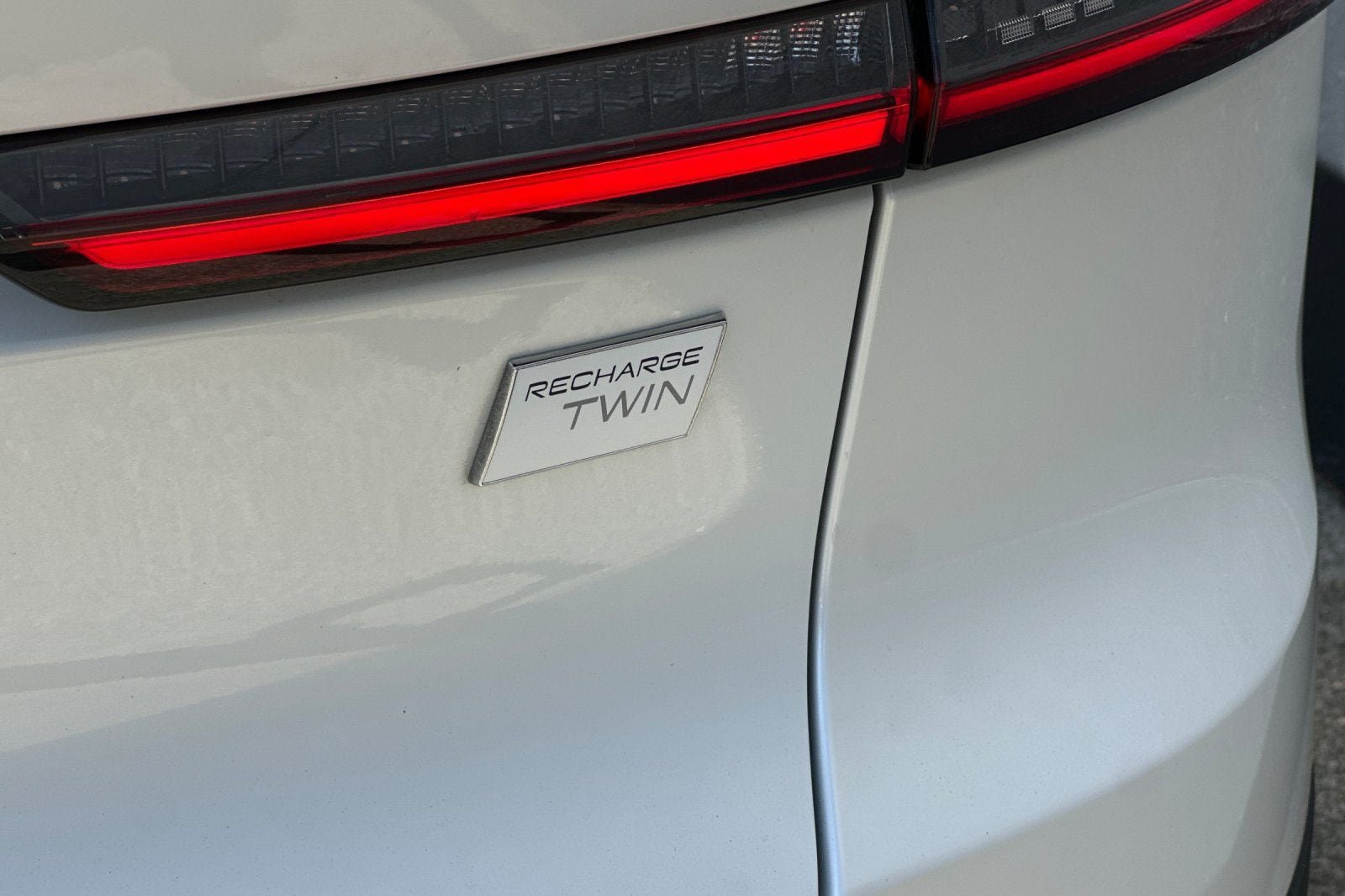 Certified 2023 Volvo C40 P8 Recharge Ultimate AWD/4WD image 13