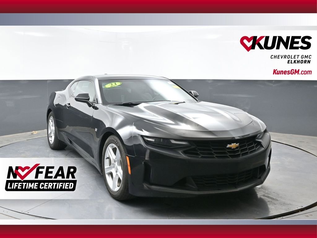 Used 2023 Chevrolet Camaro LT RWD image 1