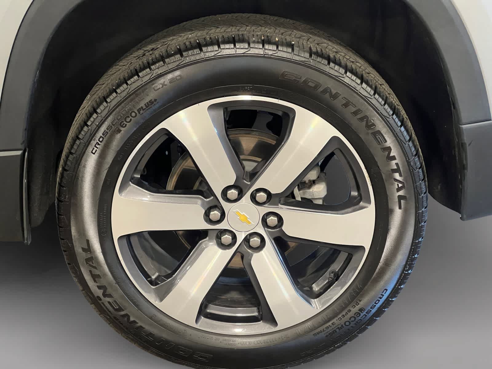 Used 2023 Chevrolet Traverse LT w/ LT Premium Package AWD/4WD image 19