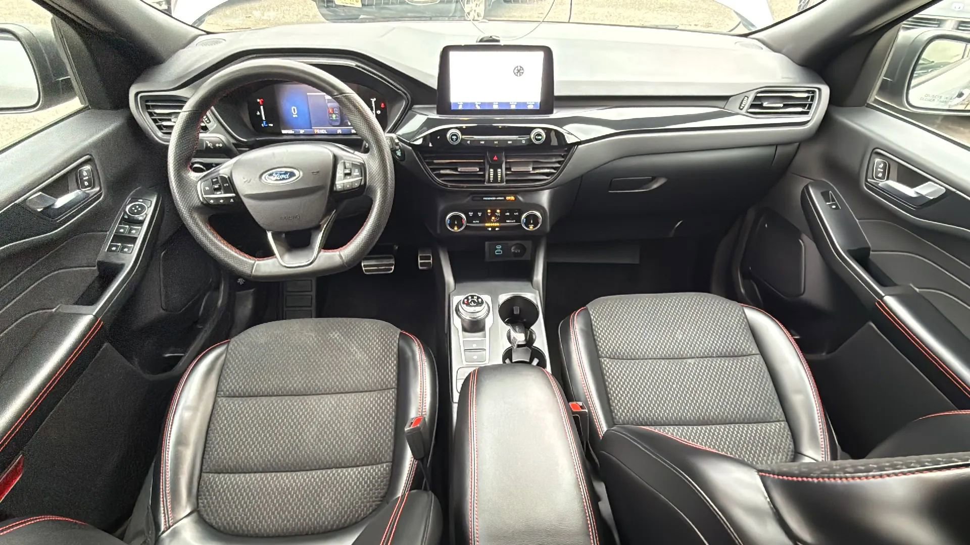 Used 2023 Ford Escape ST-Line image 30