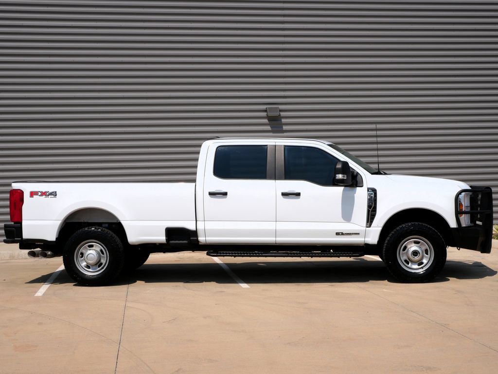 Used 2024 Ford F350 XL w/ FX4 Off-Road Package AWD/4WD image 4