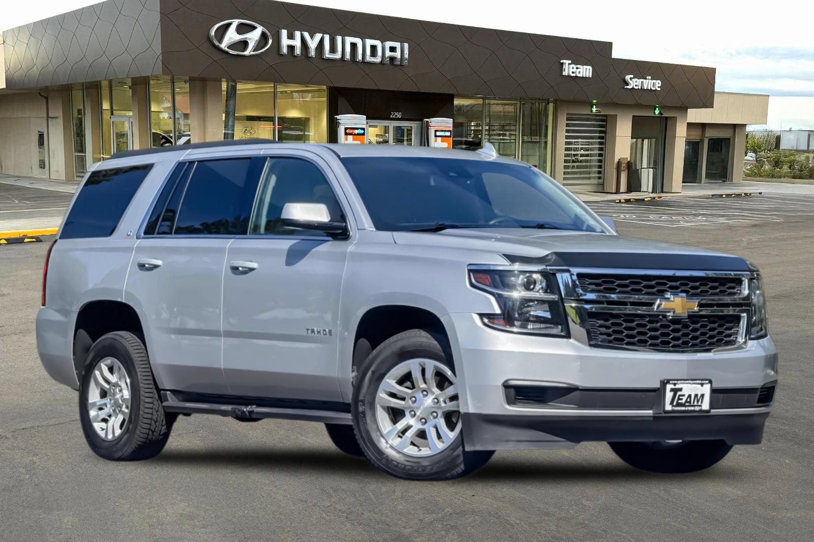 Used 2020 Chevrolet Tahoe LT AWD/4WD image 2