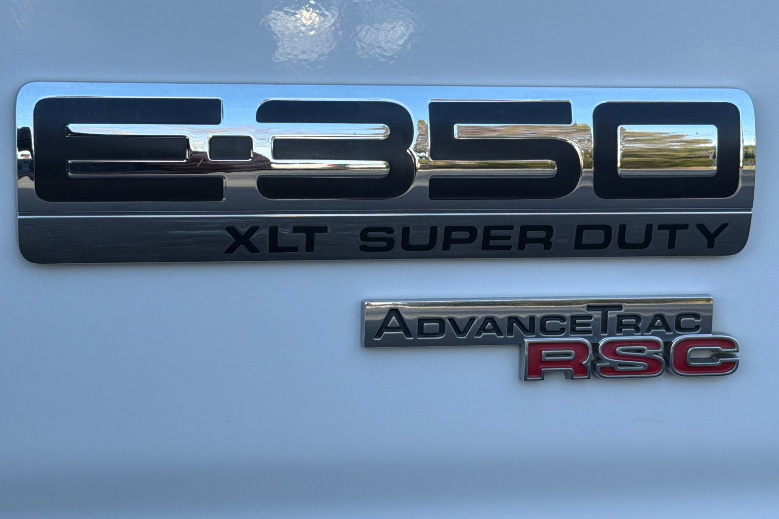 Used 2011 Ford E-350 and Econoline 350 XLT image 24