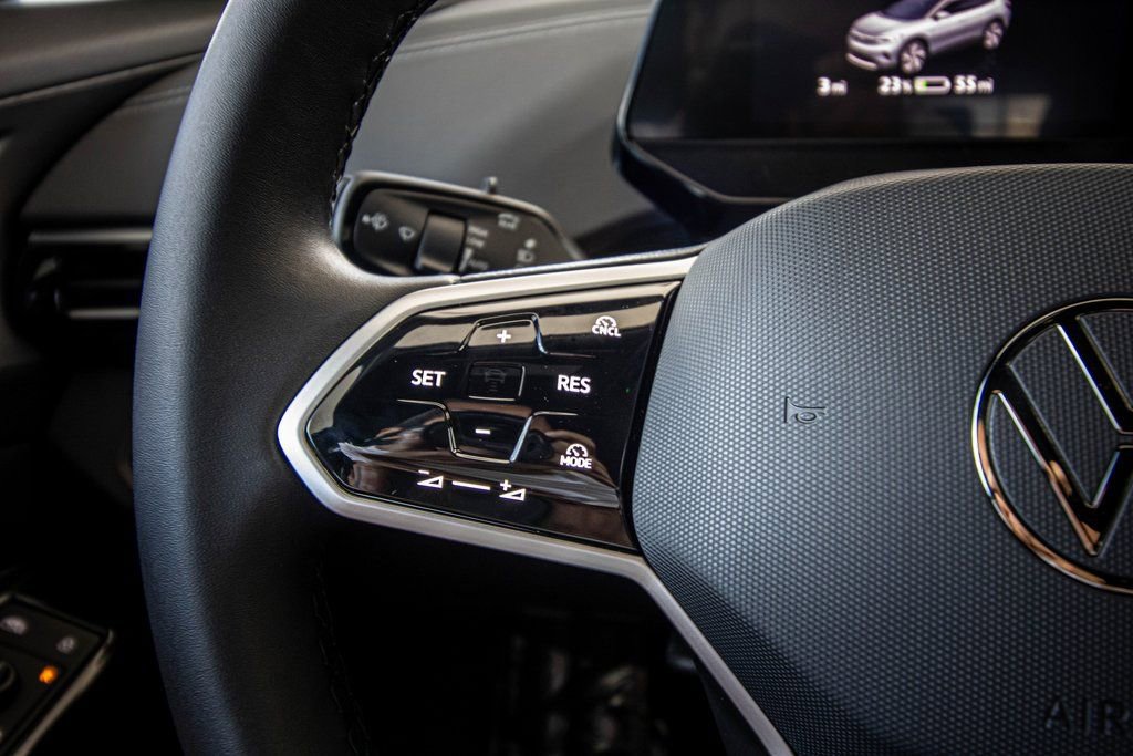 New 2025 Volkswagen ID.4 Pro RWD image 31