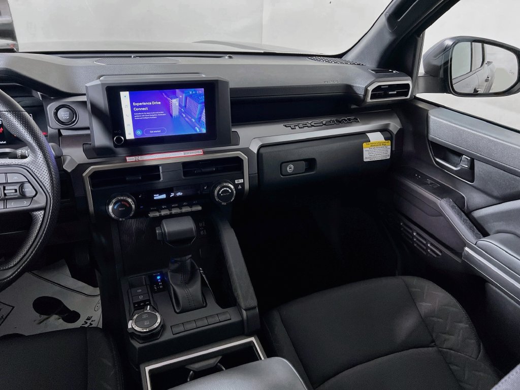 Certified 2026 Toyota Tacoma SR5 AWD/4WD image 18