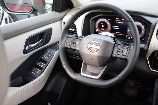 Certified 2025 Nissan Rogue SL w/ Tech Package AWD/4WD image 28