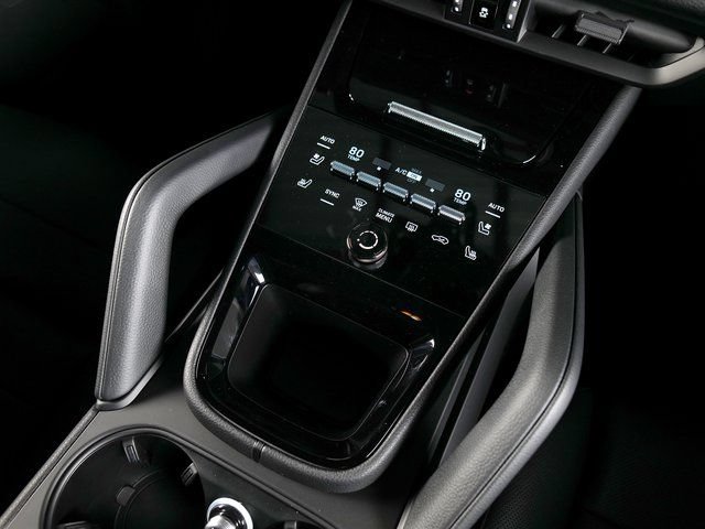 Certified 2026 Porsche Cayenne AWD/4WD image 16
