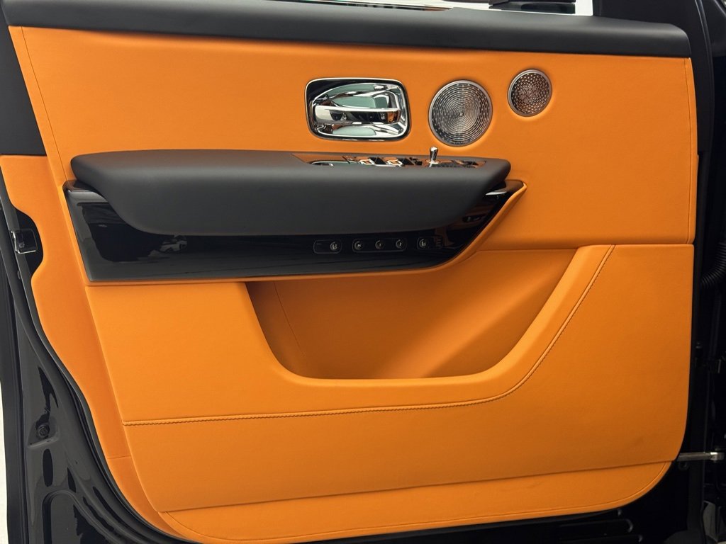 New 2026 Rolls-Royce Cullinan image 11
