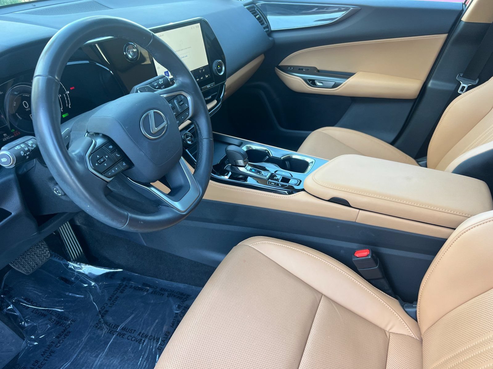 Used 2025 Lexus NX 350h AWD w/ Accessory Package (Z2) image 9