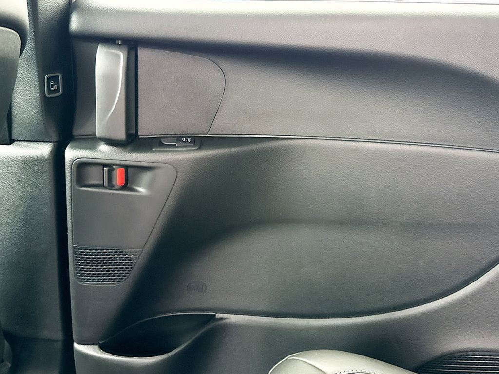 New 2026 Chrysler Pacifica Select FWD image 28