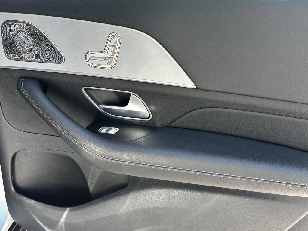 Certified 2025 Mercedes-Benz GLS 450 4MATIC image 20