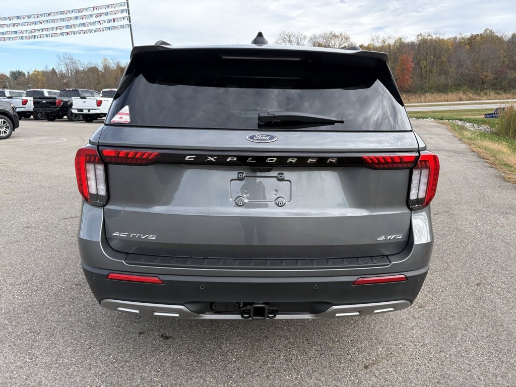 New 2026 Ford Explorer Active w/ Active Comfort Package image 4